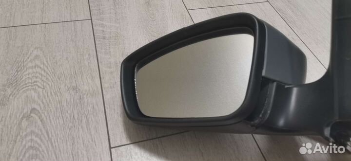 Зеркало Volkswagen Polo