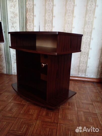 Тумба под телевизор