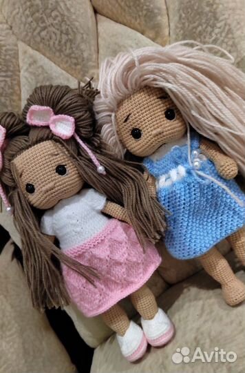 Вязаная кукла ручной работы