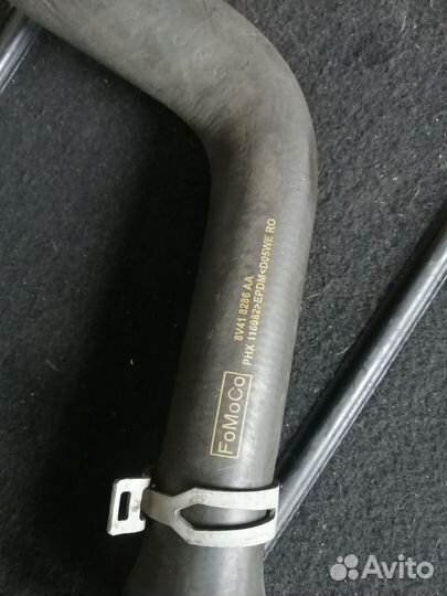 Патрубок радиатора верхний Ford Kuga 2.0 дизель