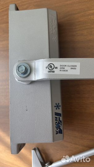 Доводчик дверной