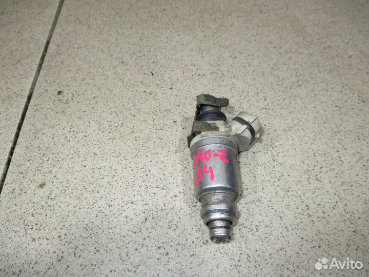 Форсунка инжекторная Mitsubishi Pajero 2