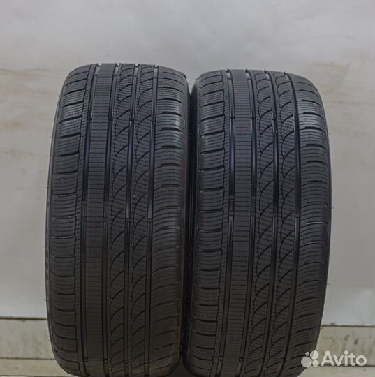 Minerva S210 Ice Plus 235/35 R19 91V