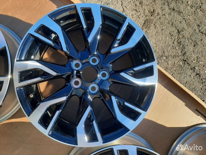 Оригинальные новые диски Mitsubishi Outlander R18