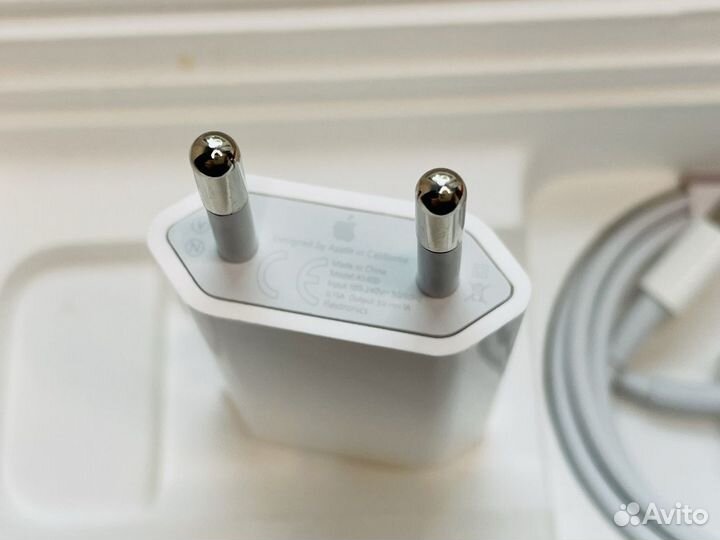 Зарядка на iPhone, Оригинал, Новая