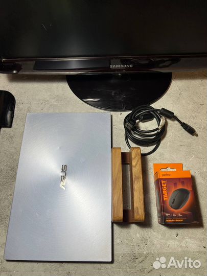 Ноутбук Asus комплект