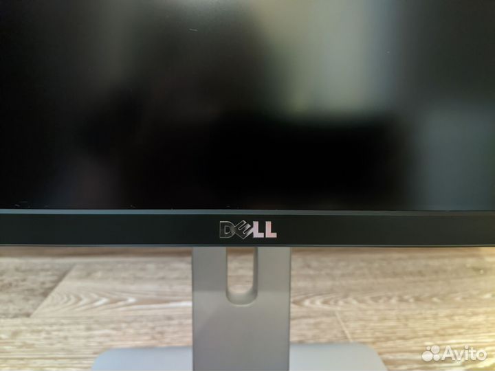 Монитор Dell