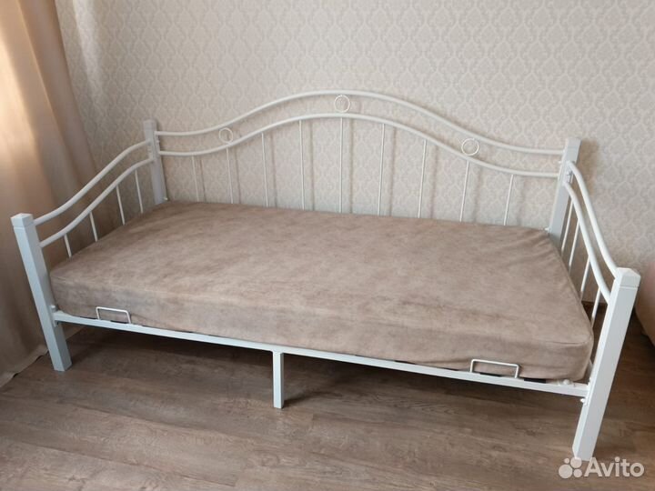 Диван-кровать