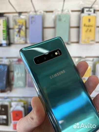 Samsung Galaxy S10, 8/128 ГБ