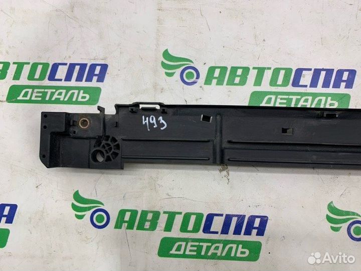 Дефлектор радиатора Toyota Prius ZVW30 2zrfxe 2011
