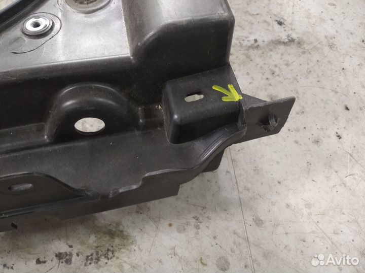 Диффузор вентилятора Peugeot 408