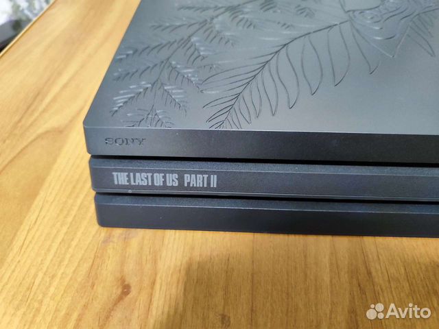 PlayStation 4 Pro 1TB The Lust of us edition + SSD объявление продам