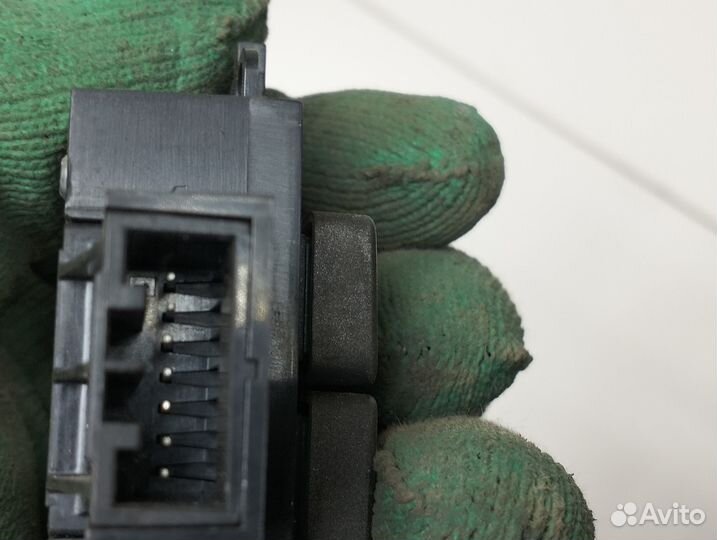 Кнопка регулировки сидения Range Rover Sport