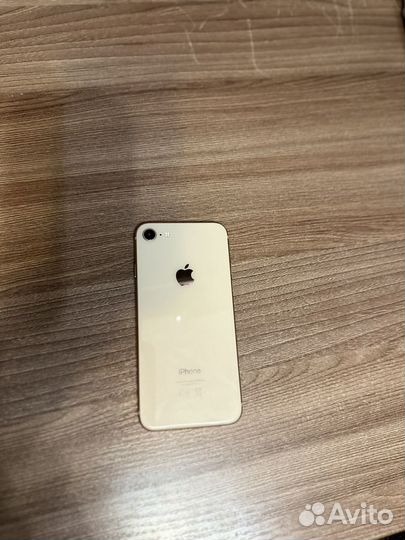 Телефон iPhone 8 64 gb