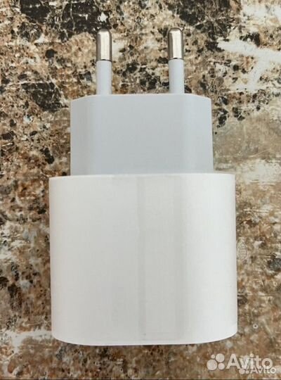 Блок для быстрой зарядки вашего устройсва apple