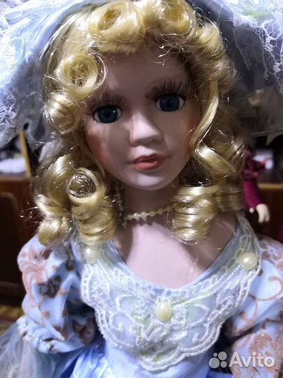 Кукла фарфоровая коллекционная