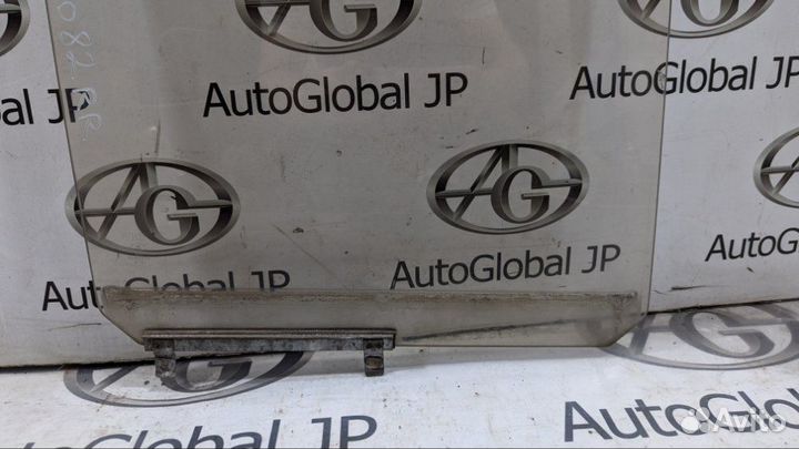 Стекло двери заднее правое Toyota Land Cruiser