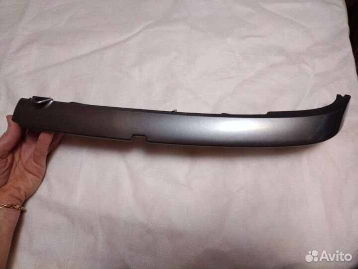 Левая ресничка (накладка под фару) на Ваз 2115