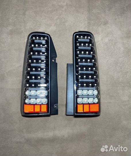 Стоп-сигналы Suzuki Jimny 1998-2019 33/43