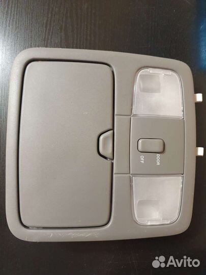 Плафон освещения салона