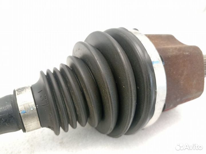 Полуось (привод) передний левый Volvo V40