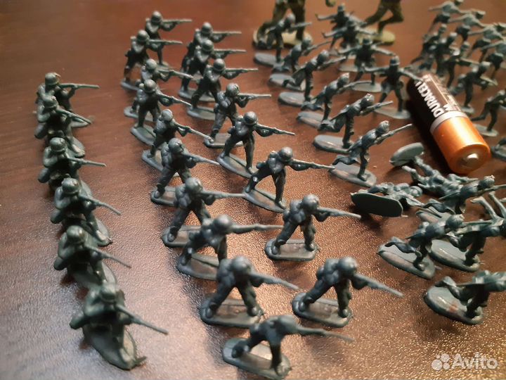 Солдатики маленькие