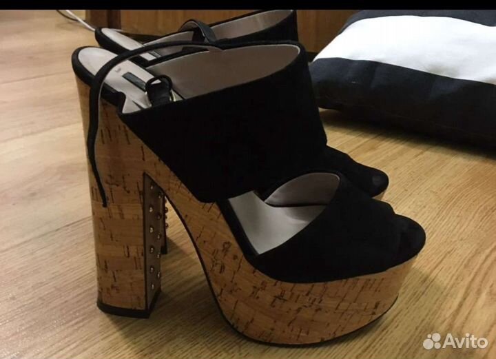 Босоножки zara