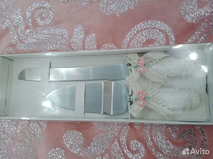 Новый набор(нож + лопатка) для торта