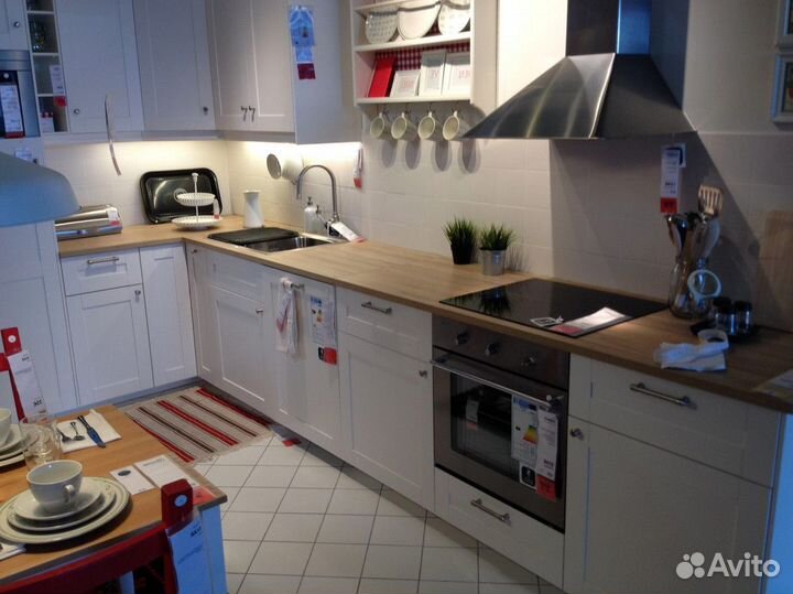 Кухня на заказ до потолка