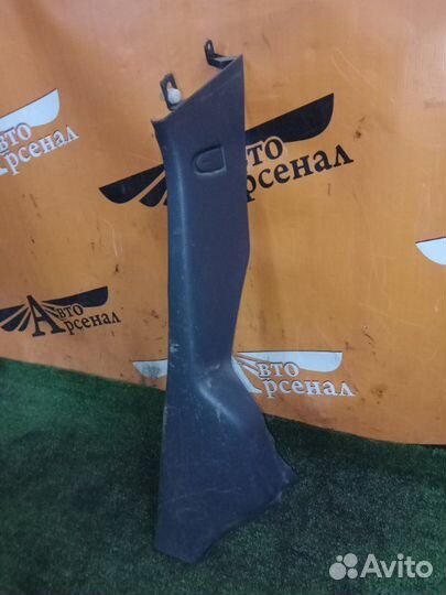 Накладка в салоне задняя правая Volkswagen Polo