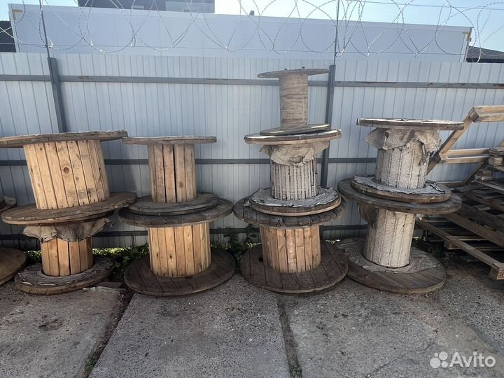 Катушка от кабеля деревянная