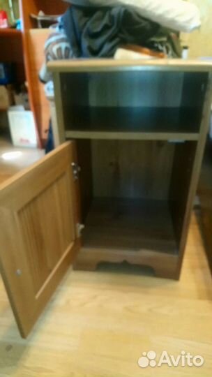 Тумба прикроватная