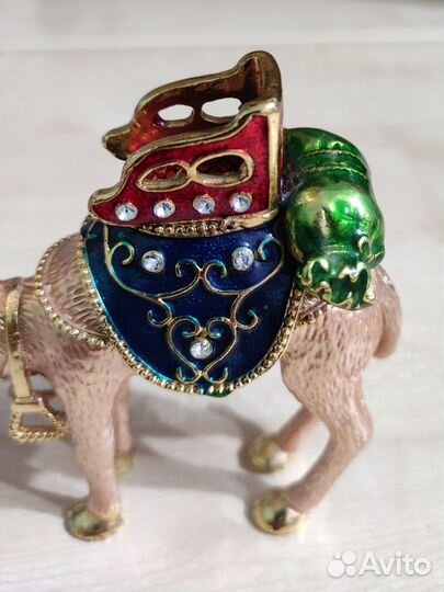 Статуэтка-шкатулка верблюд