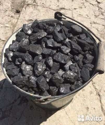 Уголь в мешках и россыпью