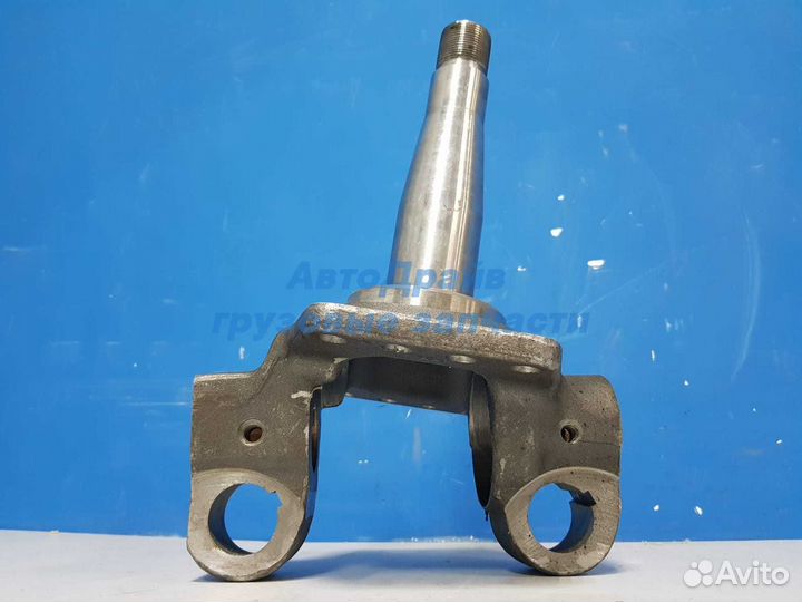 Кулак поворотный паз-3205 левый