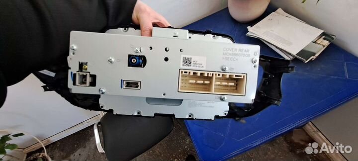 Штатная магнитола sorento prime harman kardon