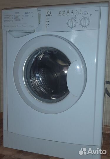 Стиральная машина Indesit wisl 103