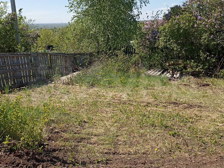 Дача 13,7 м² на участке 6 сот.