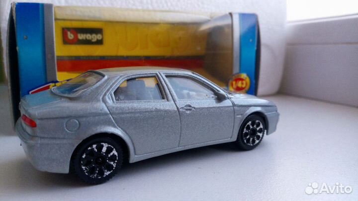 Модель масштабная Alfa Romeo 156 (Bburago 1/43)
