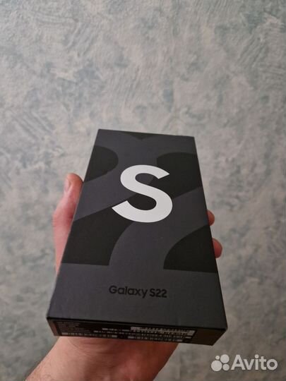 Samsung Galaxy S22, 8/128 ГБ