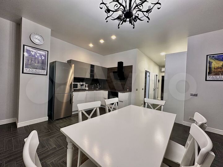 3-к. квартира, 90 м², 4/20 эт.