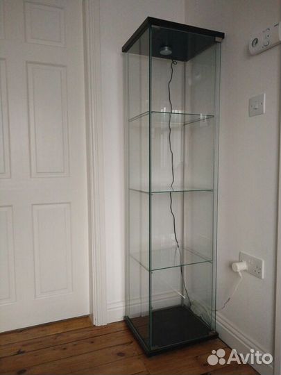 Стеклянная витрина IKEA Детольф