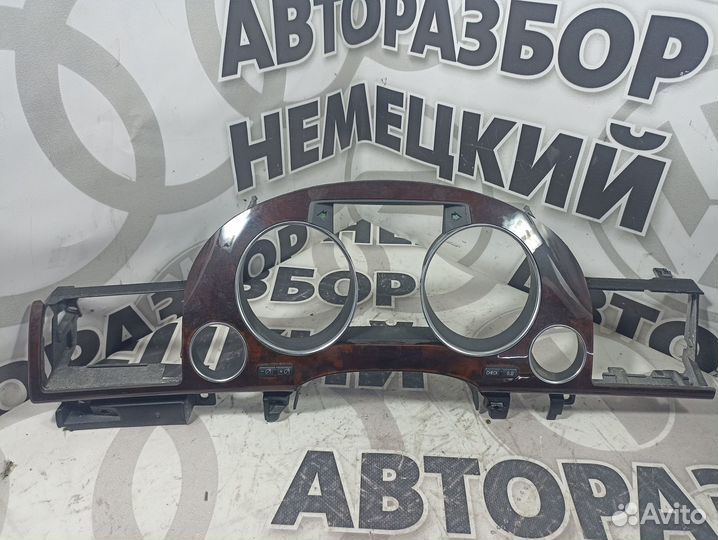 Накладка приборной панели Audi A8 D3