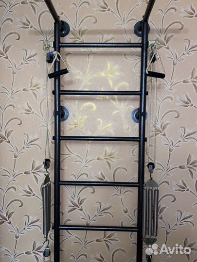 Шведская стенка с турником