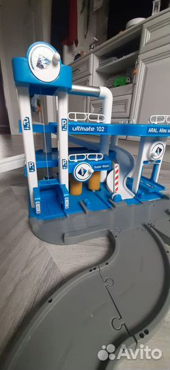 Автопарковка игрушечная