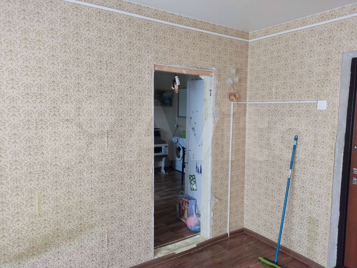 Комната 30 м² в 8-к., 4/5 эт.