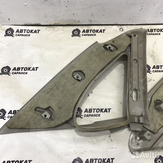 Обшивка задней стойки Opel Vectra B