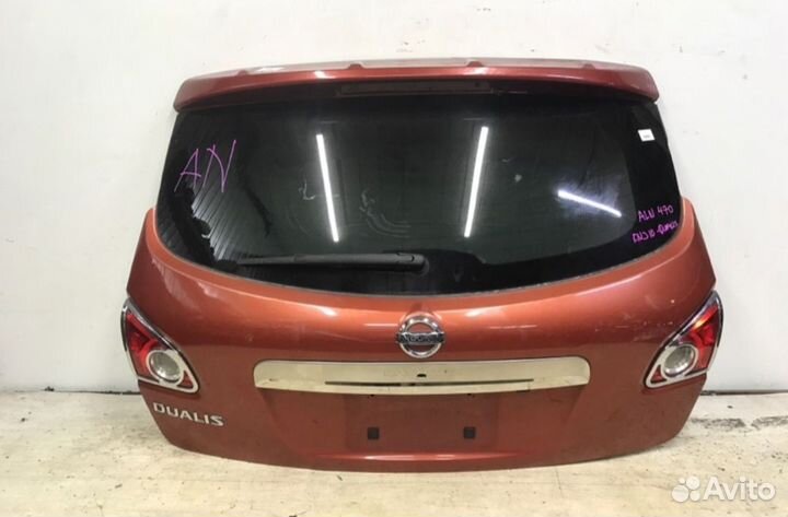 Kрышкa бaгaжника Nissan Qashqаi J10