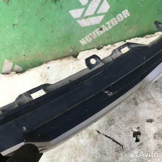 Решетка радиатора Киа Серато