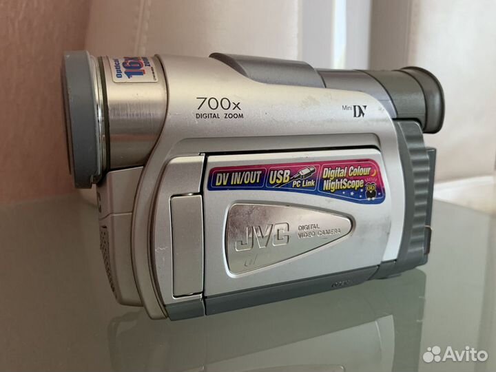 Видеокамера jvc